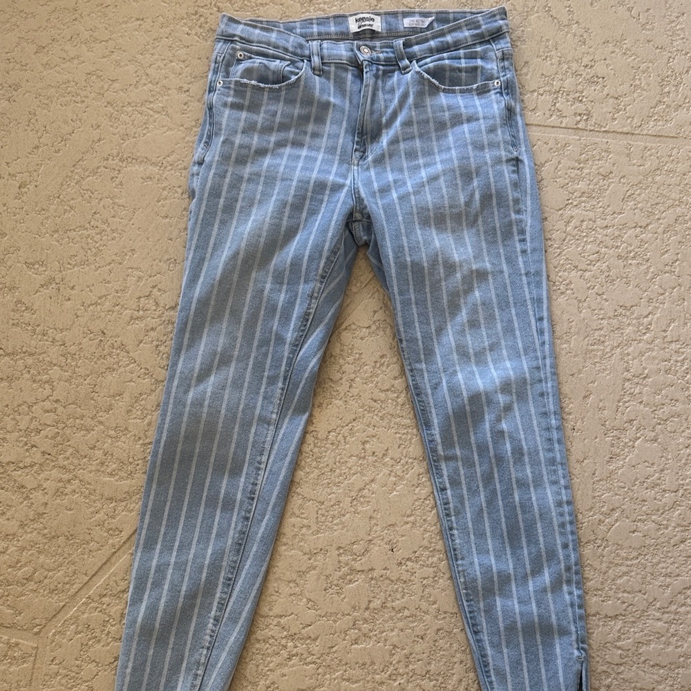 Kensie vintageLuxe Blue  Striped Skinny Jeans